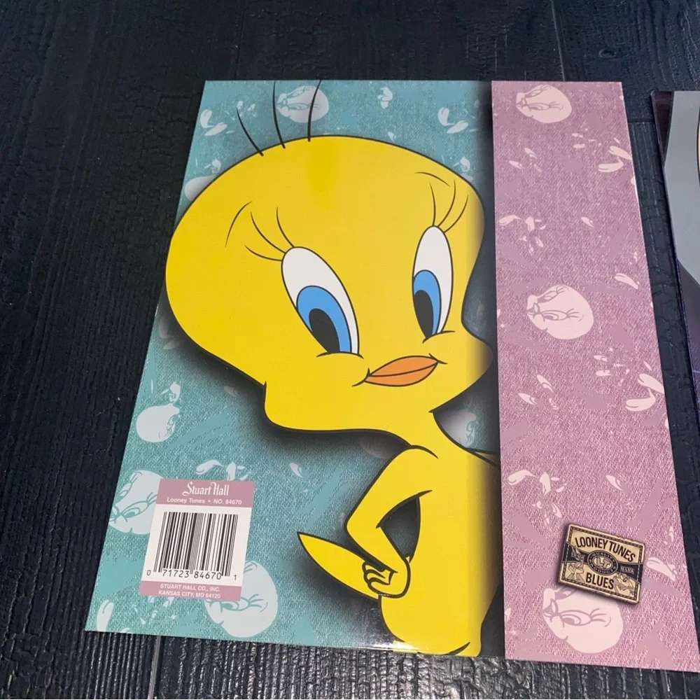 Vintage 1995  Looney Tunes Blues Tweety Bird Bugs Bunny Lot Of 2 Folders‎